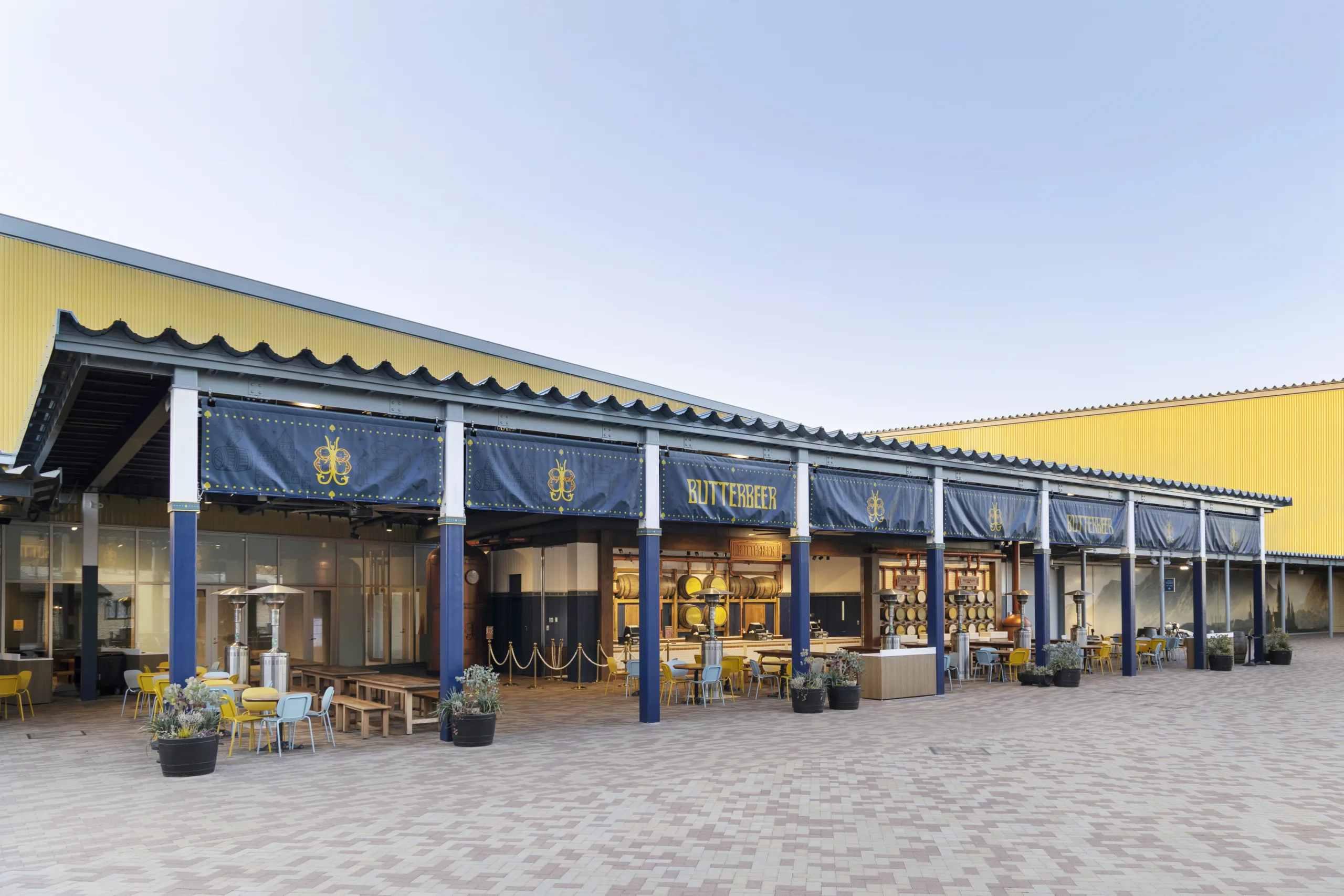 バタービールはスタジオツアー東京のどこで飲める？